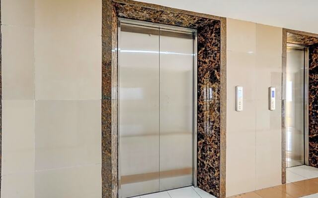 OYO Flagship 90087 Apartment Menara Rungkut 2