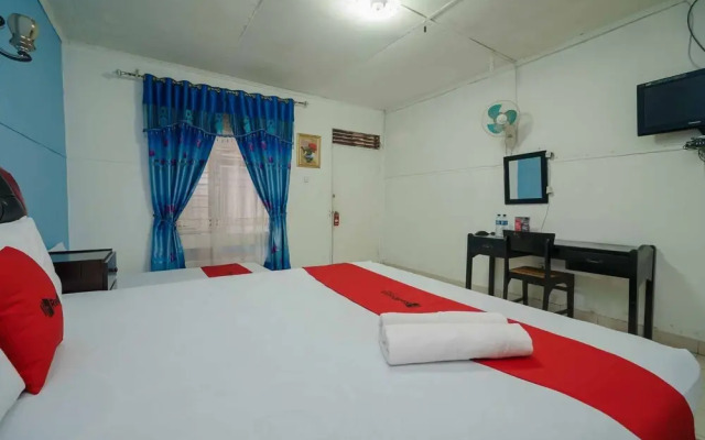 Hotel Humanity by RedDoorz