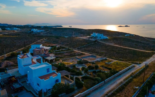 Villa Ioanna for 10 - Allparos Villas