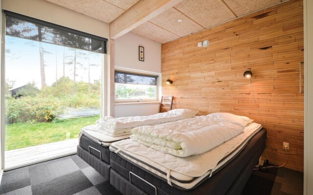 Amazing Home in Ebeltoft With 4 Bedrooms and Wifi