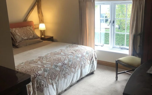 Sir Alfred Munnings Hotel