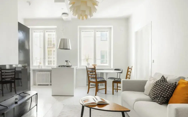 Airy and Bright one-Bedroom apt