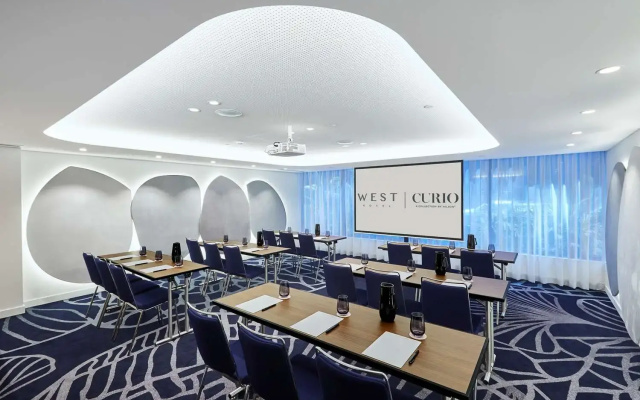 West  Sydney, Curio Collection by Hilton