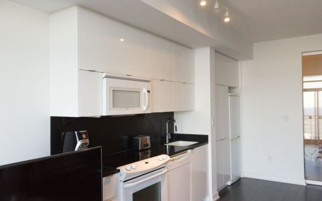 Downtown Toronto Luxury Suites
