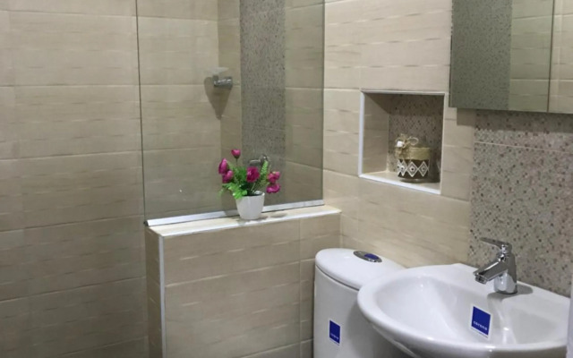 Montes De Beraka - Adults Only