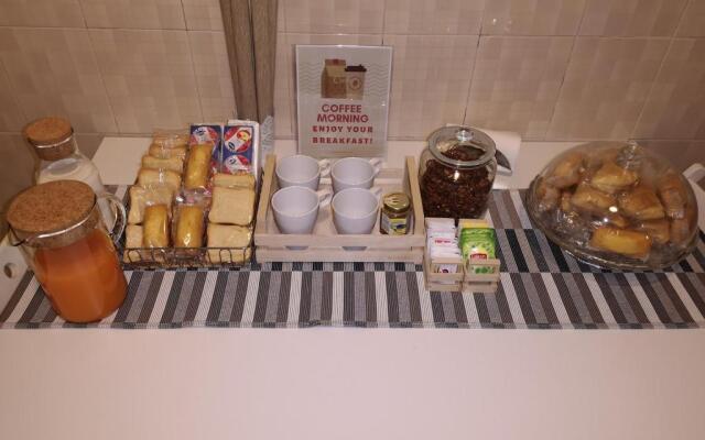 "Dint e viche e Napule" Guest House
