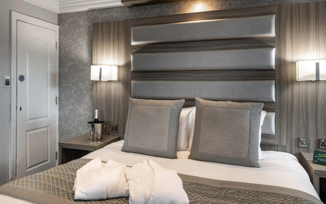 Holiday Inn Manchester - Oldham by IHG