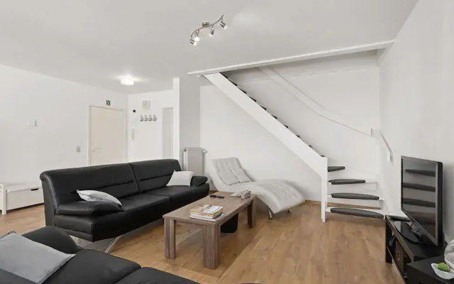 Beautiful Apartment Near Center