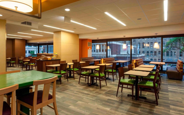 Fairfield Inn & Suites Chicago Downtown/River North