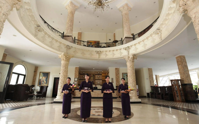 The GRAND PALACE Hotel - YOGYAKARTA