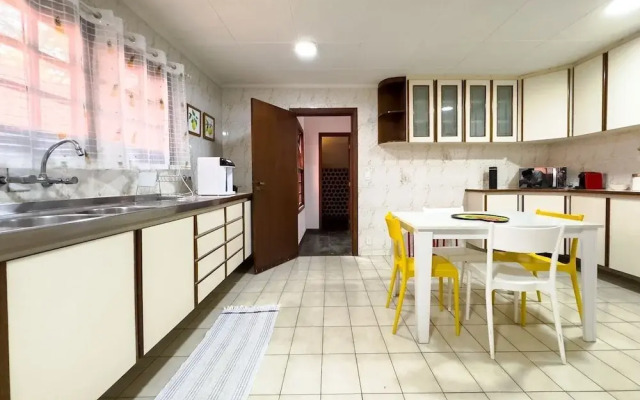 Casa espaçosa na Granja Viana