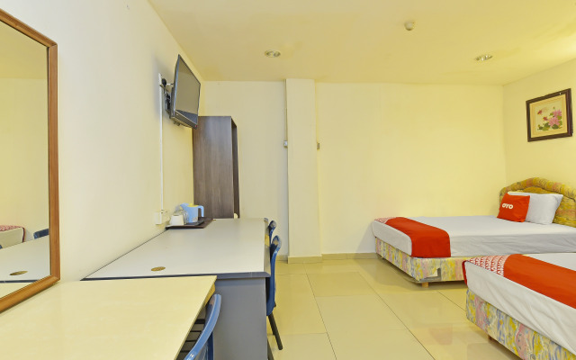 Super OYO 90494 Sam Huat Hotel