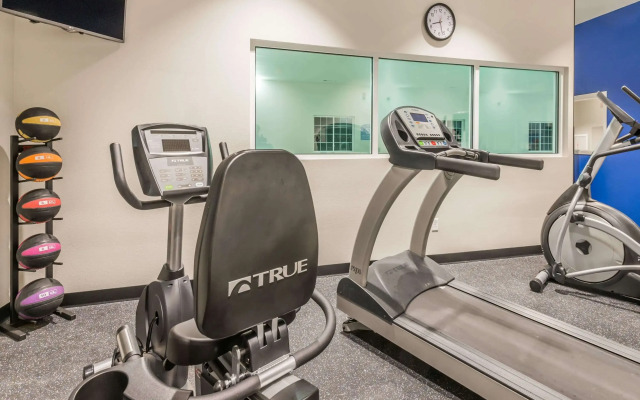 Microtel Inn & Suites By Wyndham Altoona