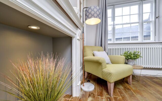 Scotgate House by Vose Nights