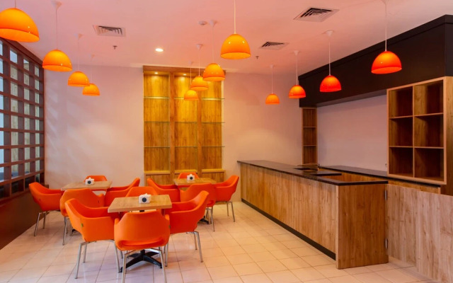 Urban Hotel Serpong