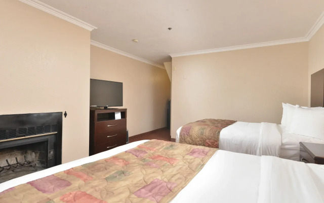 Pacific Shores Inn
