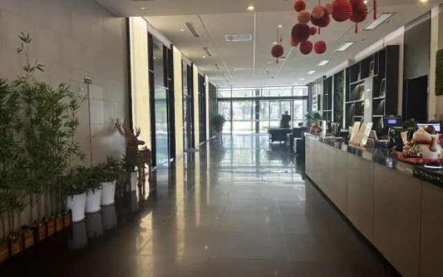 Joyous Hotel