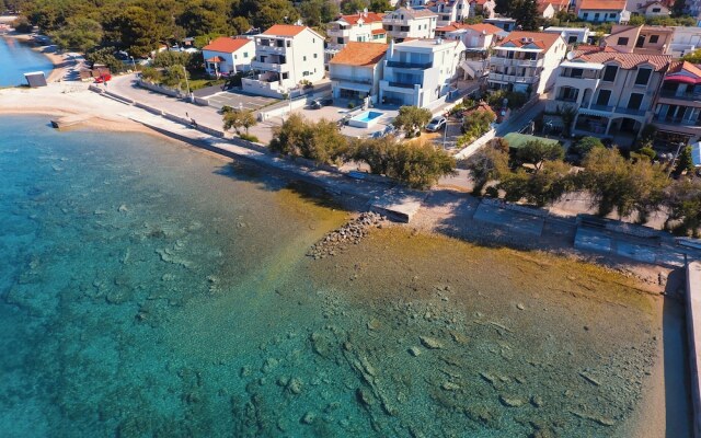 Beach House Apartments Vodice