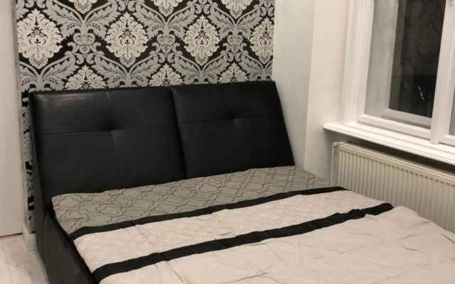 Fashion street premier apartment