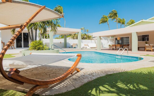 White Lotus Retreats
