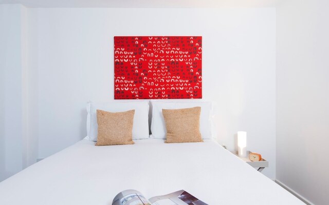 Sleek, Stylish 2BR Home in Shoreditch
