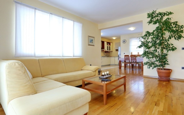 Luxurious Villa in Zadar With Swimming Pool