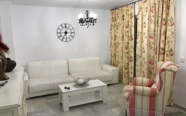 Acqua Fuengirola Apartments