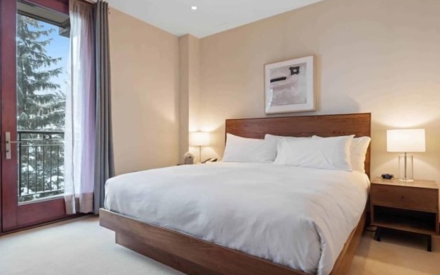 4 Bedroom + Den Luxury Residence at Solaris Residences