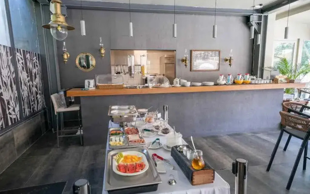 Makris Yialos Apartments