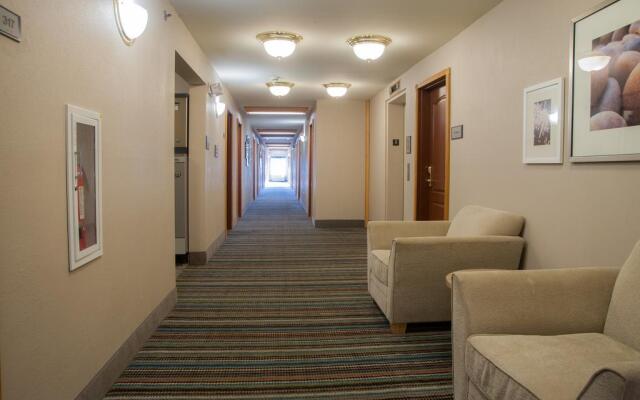 Country Inn & Suites by Radisson, Milwaukee Airport, WI