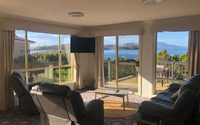 Eastcoaster Tasmania