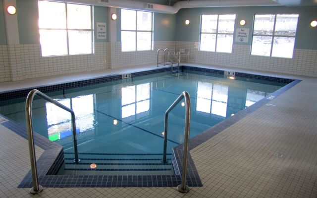 Holiday Inn Express Golden-Kicking Horse by IHG