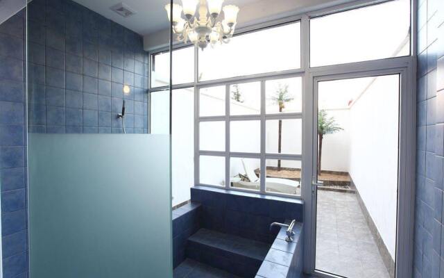 Nanjing Vogue Universal Boutique Motel