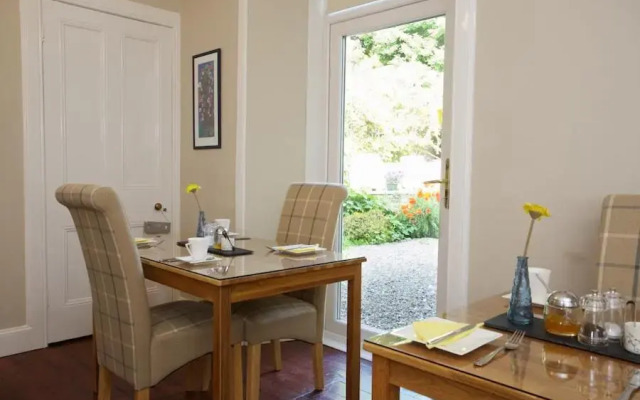 Dunmurray Lodge Guesthouse And Loft Apartment