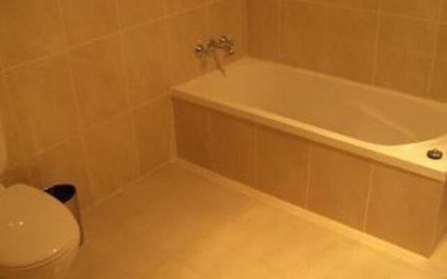 Dolphin Cove, Unit 13/2-6 Government Road