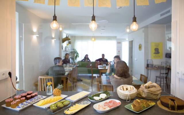 The Holy Cow - Hostel & Suites