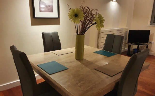 Week2Week Fantastic 1 Bed Apartment Newcastle Centre