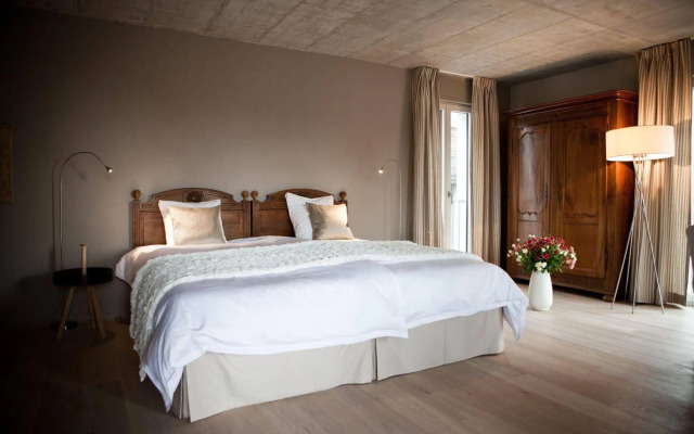 Le Coq Chantant B&B and Boutique Hotel St-Livres
