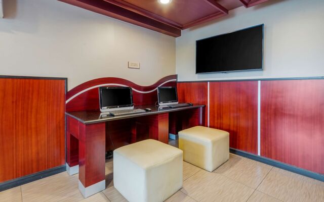 Ramada Limited Tannersville/Poconos
