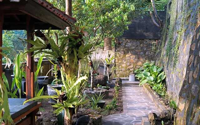 Sasak Lebung Home