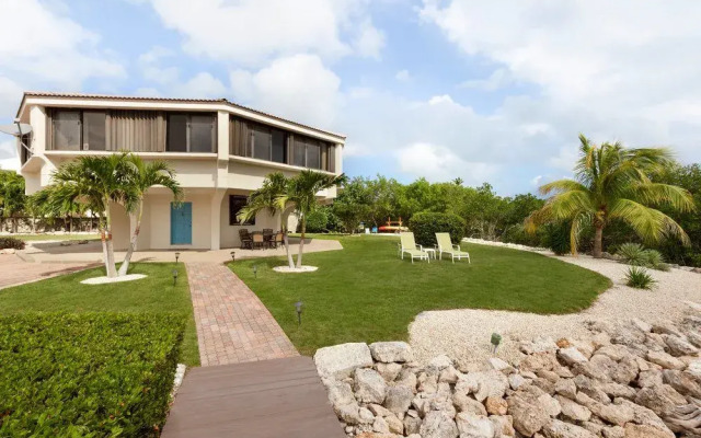 mi casa de Copa D'oro by RedAwning