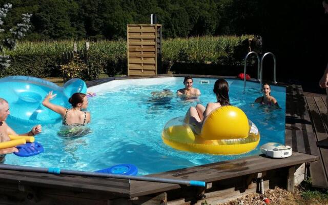 Gîte Isle-et-Bardais, 4 pièces, 6 personnes - FR-1-489-139