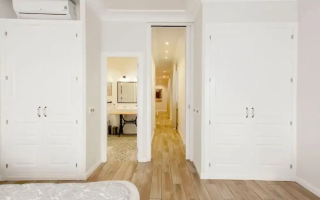 Luxury Apartment Neovintage