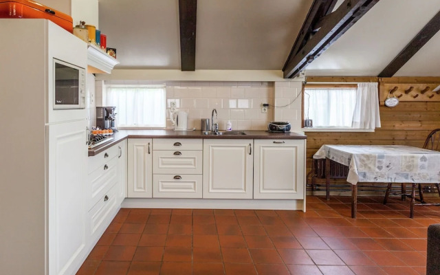 Cozy Holiday Home in Oisterwijk with Swimming Pool