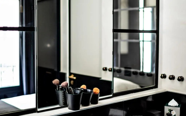 Monsieur George Hotel & Spa – Champs Elysées