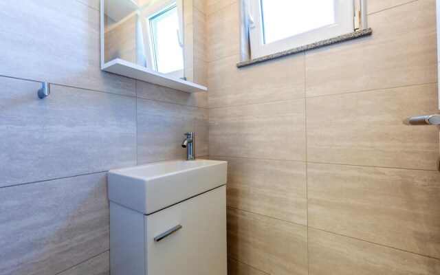 Beautiful Apartment in Jesenice With Wifi and 4 Bedrooms