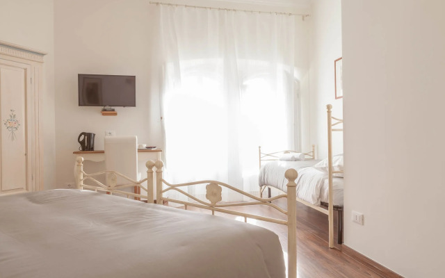 Donna Margherita Rome Suite & Rooms