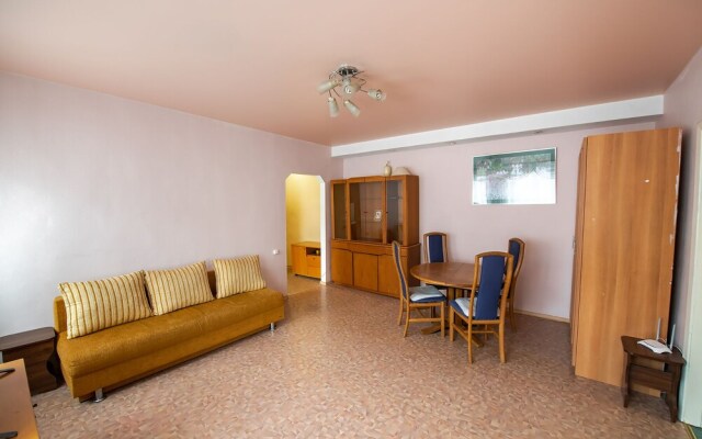 Апартаменты на ул. Тигровой, 25