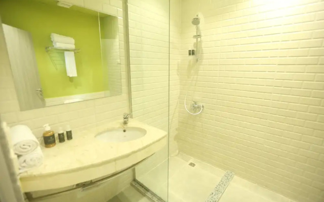 Seven Stays Maadi
