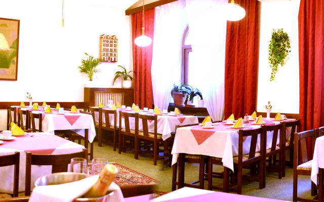 Hotel Ostaš